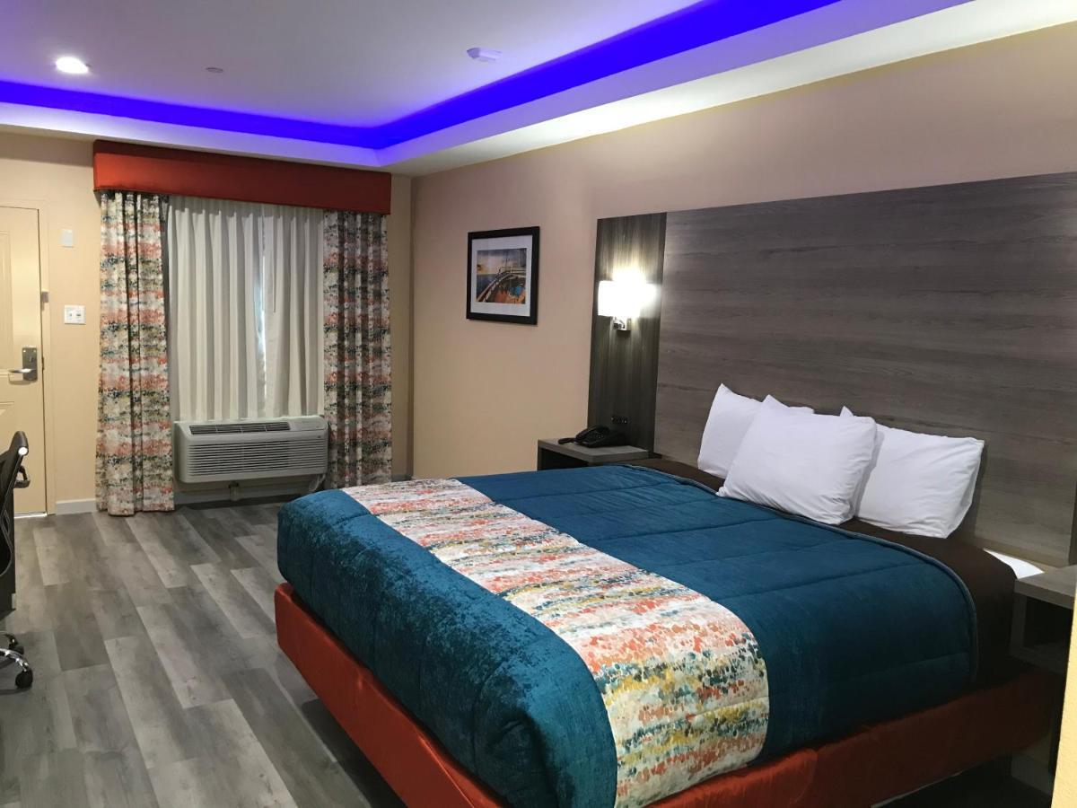 Scottish Inn & Suites Houston Willowbrook Bagian luar foto